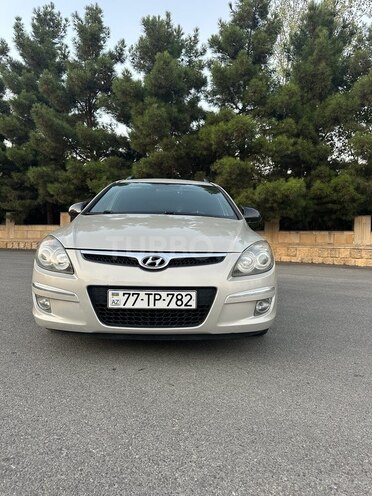 Hyundai i30 2010, 300,000 km - 1.6 l - Bakı