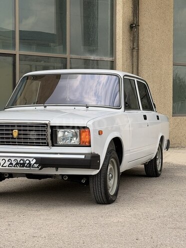 LADA (VAZ) 2107 2009, 360,000 km - 1.6 л - Salyan
