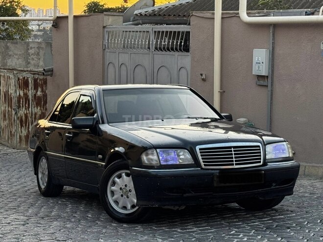 Mercedes C 220 1999, 338,522 km - 2.2 l - Bakı