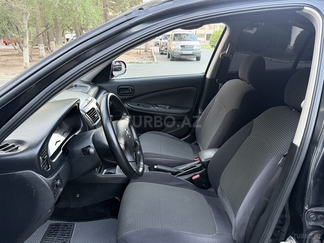Nissan Sunny 2010, 274,411 km - 1.6 l - Sumqayıt