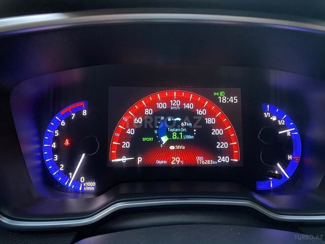 Toyota Corolla 2021, 176,000 km - 1.6 л - Bakı