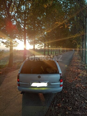 Opel Omega 1999, 255,540 km - 2.5 l - Masallı