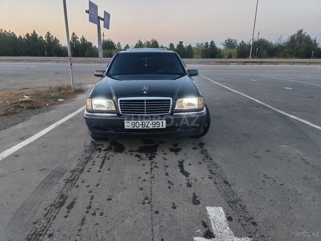 Mercedes C 240 1999, 380,000 km - 2.4 л - Yevlax