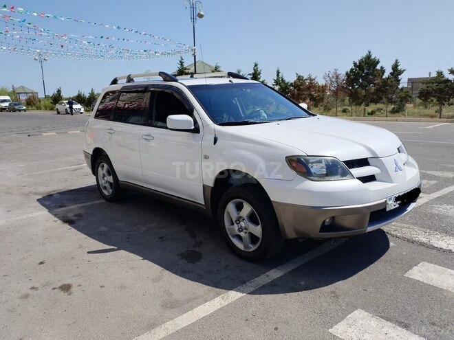 Mitsubishi Outlander 2003, 230,000 km - 2.4 l - Bakı