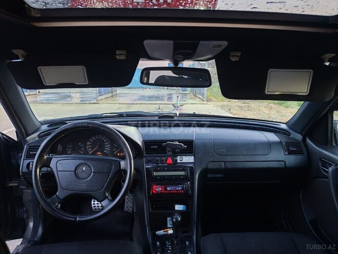 Mercedes C 240 1999, 380,000 km - 2.4 л - Yevlax