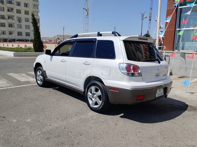 Mitsubishi Outlander 2003, 230,000 km - 2.4 l - Bakı