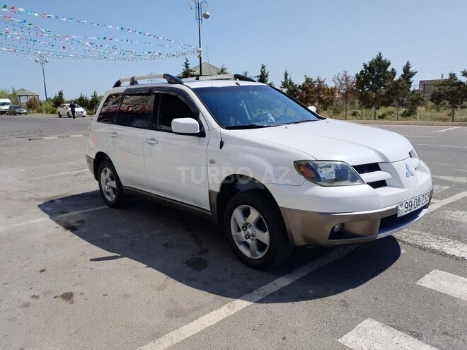 Mitsubishi Outlander 2003, 230,000 km - 2.4 l - Bakı