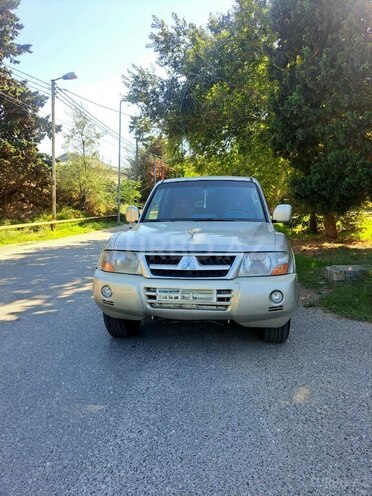 Mitsubishi Pajero 2004, 328,000 km - 2.8 л - Bakı