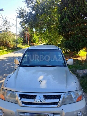 Mitsubishi Pajero 2004, 328,000 km - 2.8 л - Bakı
