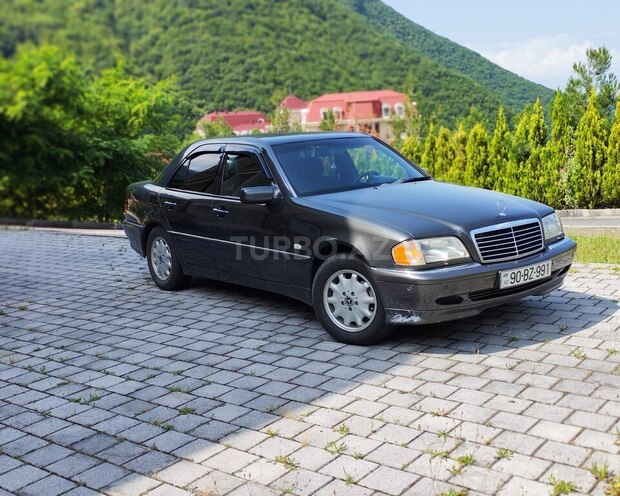 Mercedes C 240 1999, 380,000 km - 2.4 л - Yevlax