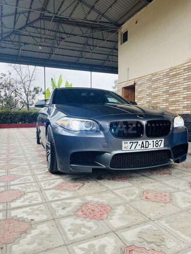 BMW 528 2014, 400,000 km - 2.0 l - Yevlax