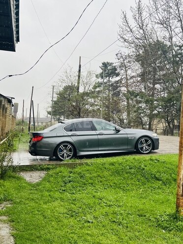 BMW 528 2014, 400,000 km - 2.0 l - Yevlax