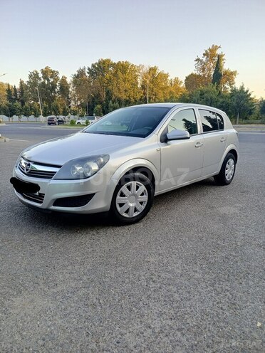 Opel Astra 2009, 210,295 km - 1.4 l - Mingəçevir