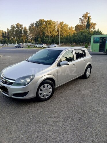 Opel Astra 2009, 210,295 km - 1.4 l - Mingəçevir