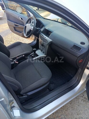 Opel Astra 2009, 210,295 km - 1.4 l - Mingəçevir