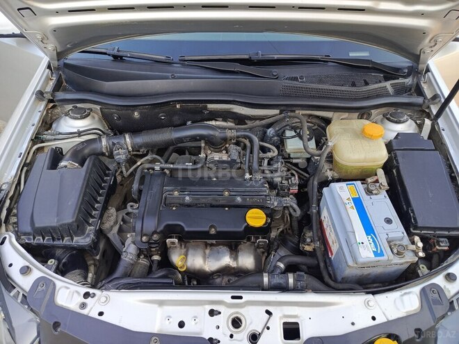 Opel Astra 2009, 210,295 km - 1.4 l - Mingəçevir