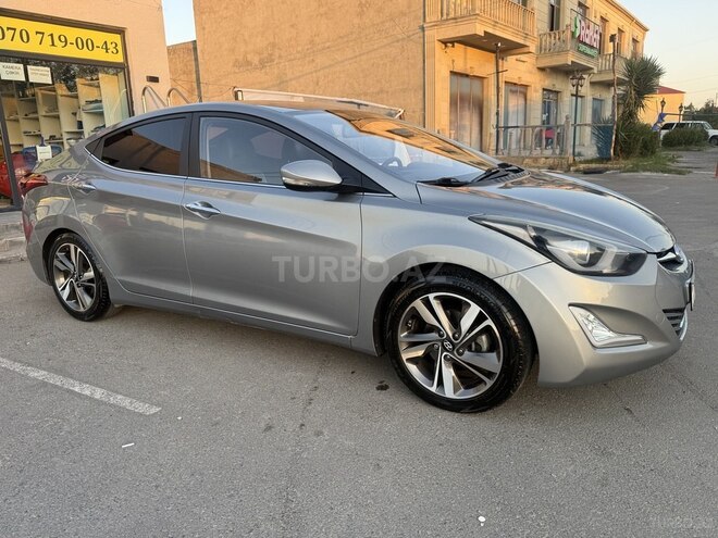 Hyundai Avante 2015, 130,000 km - 1.6 l - Bakı