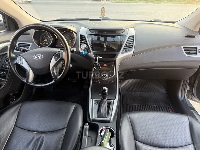 Hyundai Avante 2015, 130,000 km - 1.6 l - Bakı