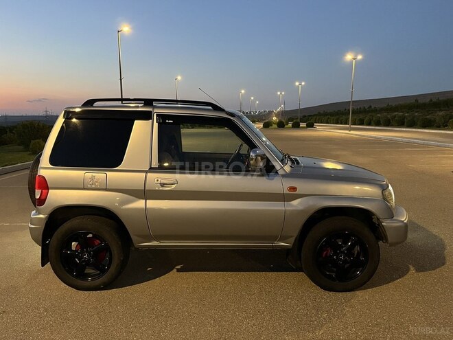 Mitsubishi Pajero io 1999, 300,000 km - 1.8 l - Bakı