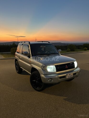 Mitsubishi Pajero io 1999, 300,000 km - 1.8 l - Bakı