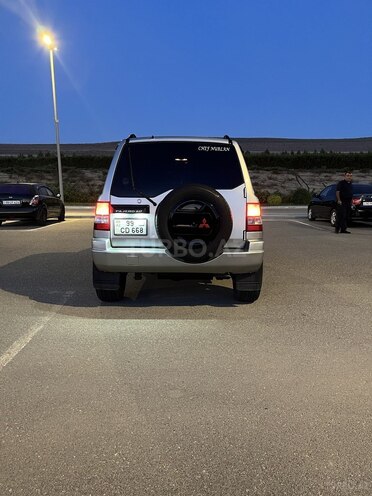 Mitsubishi Pajero io 1999, 300,000 km - 1.8 l - Bakı