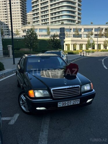 Mercedes C 240 1999, 276,000 km - 2.4 l - Bakı