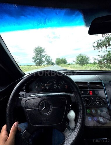 Mercedes C 180 1994, 522,500 km - 1.8 l - Qazax