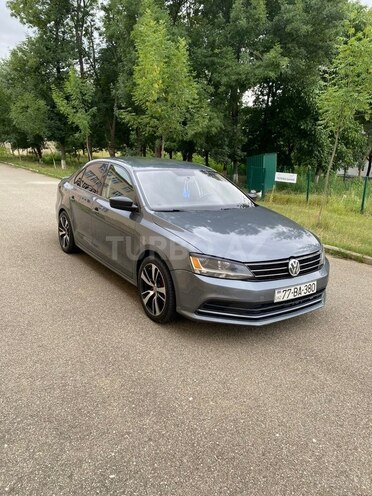 Volkswagen Jetta 2015, 275,000 km - 1.8 l - Qusar