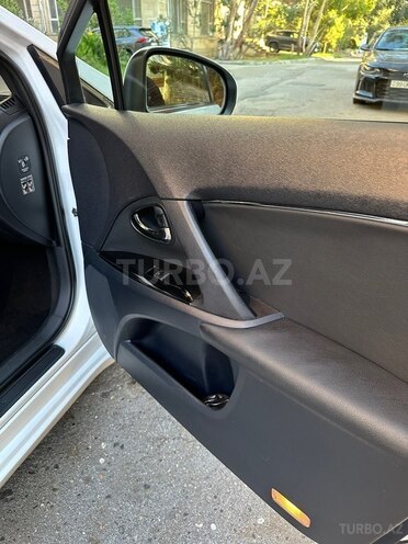 Toyota Avensis 2011, 200,500 km - 2.0 l - Bakı