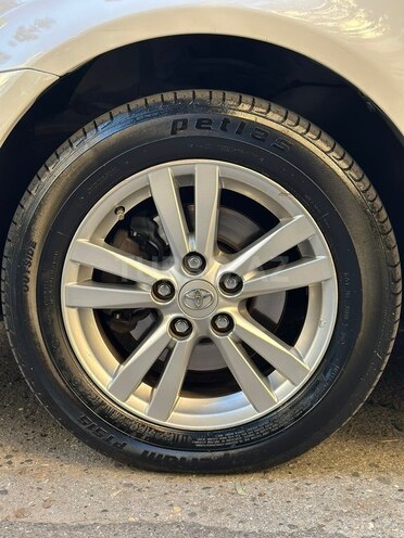 Toyota Avensis 2011, 200,500 km - 2.0 l - Bakı