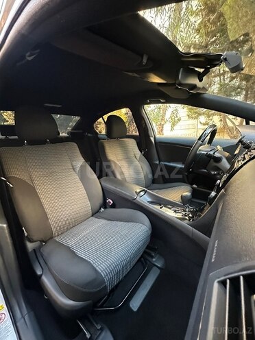 Toyota Avensis 2011, 200,500 km - 2.0 l - Bakı