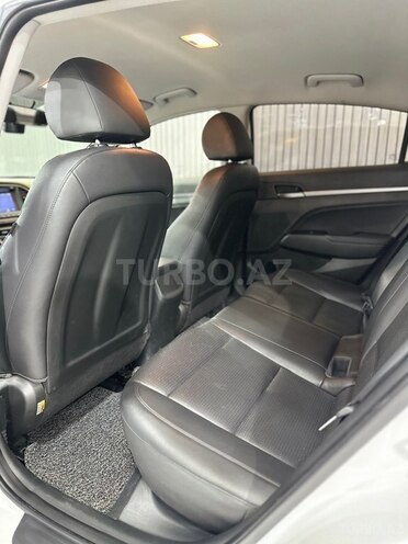 Hyundai Avante 2016, 164,000 km - 1.6 l - Sumqayıt