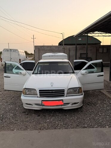 Mercedes C 230 1999, 355,000 km - 2.3 l - Sabirabad