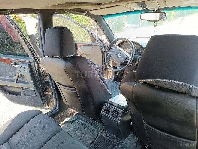 Mercedes E 220 1996, 325,000 km - 2.2 л - Astara
