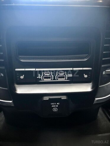 Dodge Ram 2020, 106,000 km - 3.0 l - Masallı