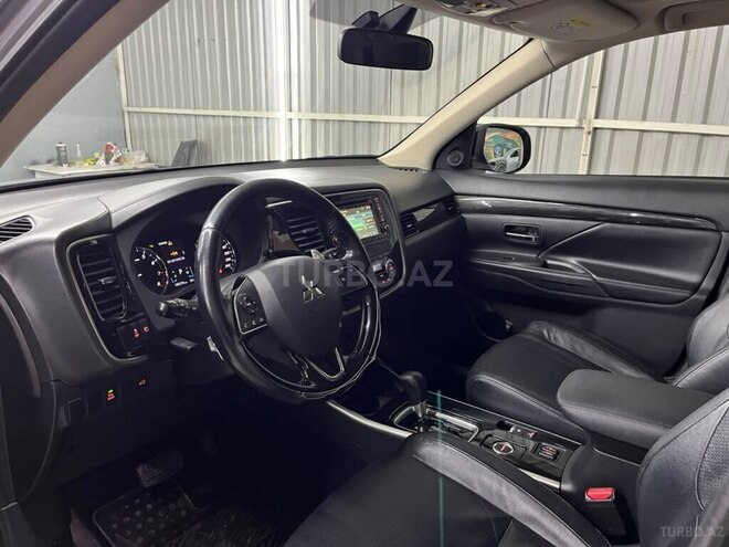 Mitsubishi Outlander 2017, 185,000 km - 2.4 l - Bakı