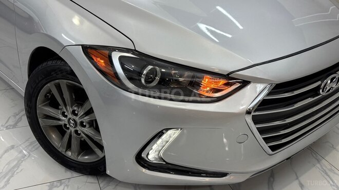 Hyundai Elantra 2018, 133,000 km - 2.0 l - Bakı