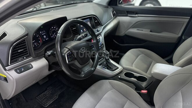 Hyundai Elantra 2018, 133,000 km - 2.0 l - Bakı