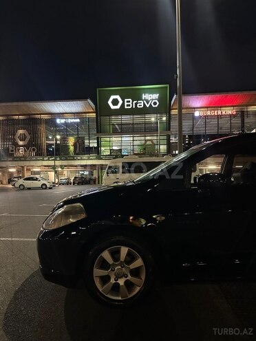 Nissan Tiida 2008, 240,000 km - 1.6 л - Bakı