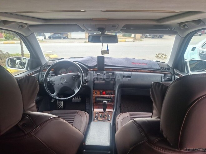 Mercedes E 220 2000, 357,000 km - 2.2 l - Bakı