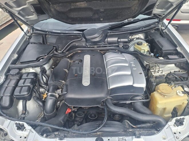 Mercedes E 220 2000, 357,000 km - 2.2 l - Bakı