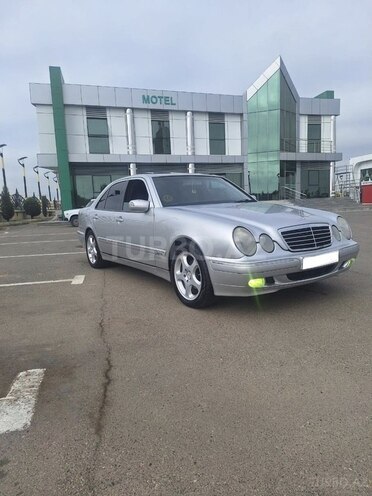 Mercedes E 220 2000, 357,000 km - 2.2 l - Bakı