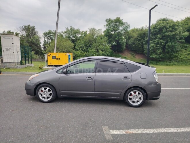 Toyota Prius 2007, 310,000 km - 1.5 l - Zaqatala