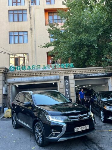 Mitsubishi Outlander 2015, 210,000 km - 2.4 л - Bakı