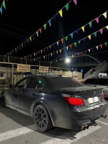 BMW 525 2005, 245,000 km - 2.5 l - Bakı