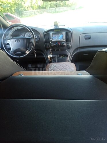 Hyundai H-1 2009, 180,000 km - 2.5 l - Zaqatala