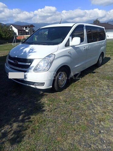 Hyundai H-1 2009, 180,000 km - 2.5 l - Zaqatala