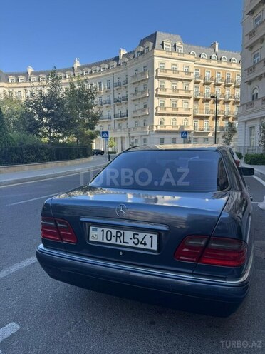 Mercedes E 230 1997, 480,000 km - 2.3 л - Bakı