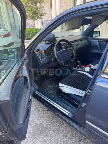 Mercedes E 230 1997, 480,000 km - 2.3 л - Bakı