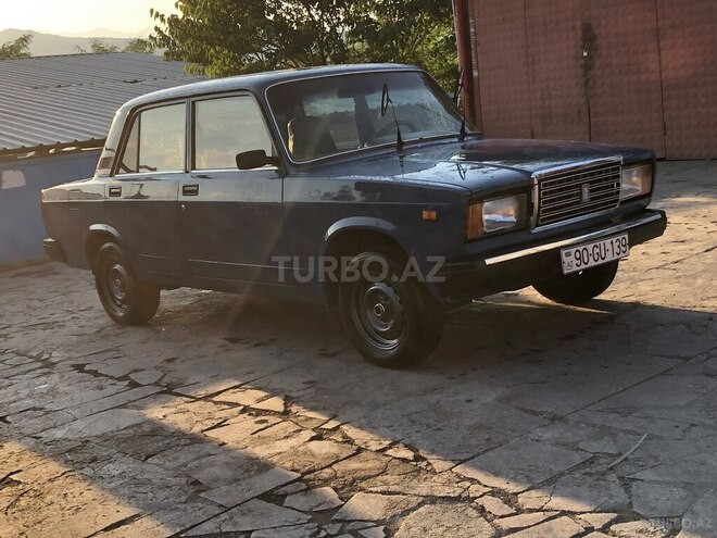 LADA (VAZ) 2107 2009, 70,000 km - 1.7 l - 
